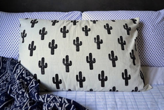 DIY Cactus Pillow - Hand Stamped Fabric tutorial - Patchwork Cactus 