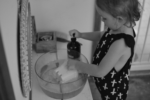 Montessori at home - the importance of getting dirty by Patchwork Cactus blog 