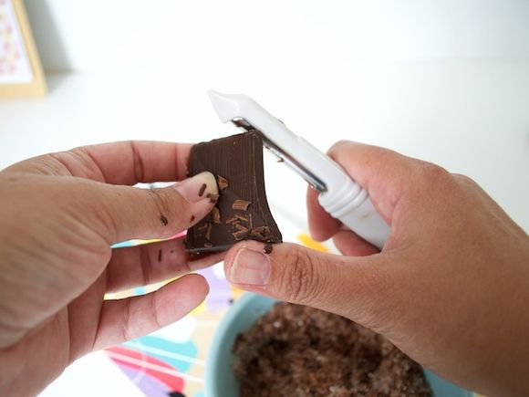DIY chocolate bath salts - an easter gift tutorial.5