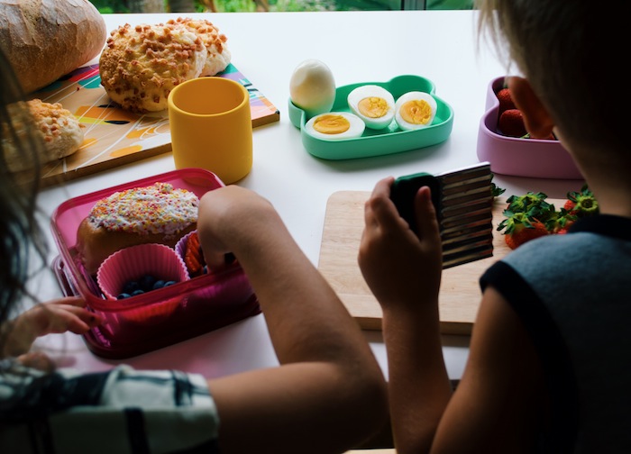 GETTING YOUR KIDS TO PACK THEIR OWN LUNCHBOXES