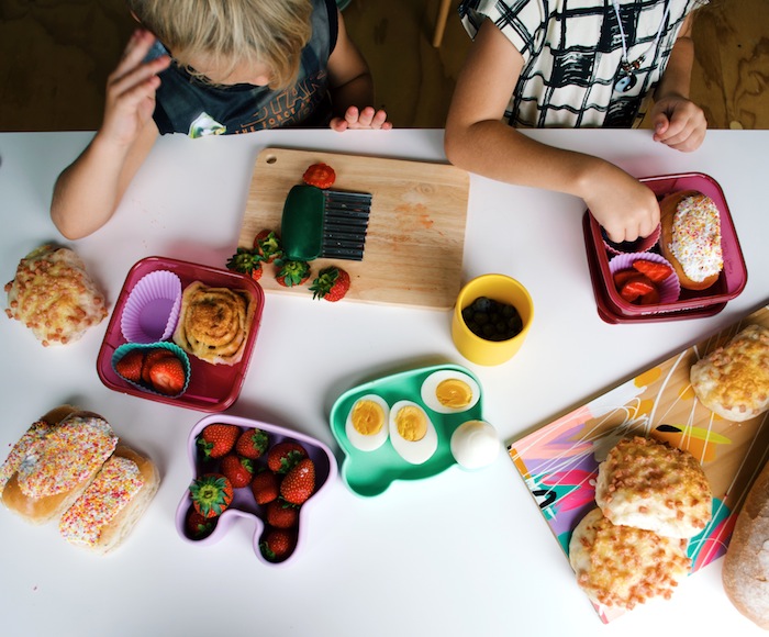 GETTING YOUR KIDS TO PACK THEIR OWN LUNCHBOXES